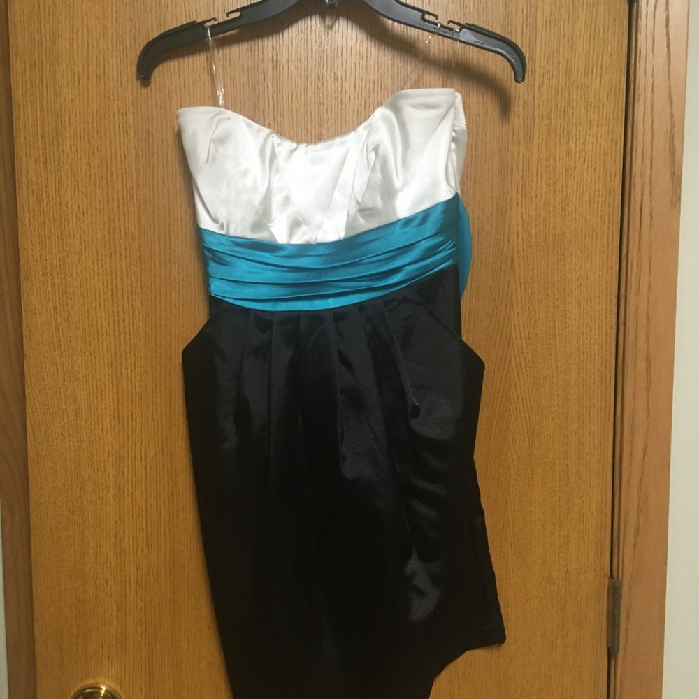 Speechless Short Dress with Studio Y Jacket - Picture 3 of 5